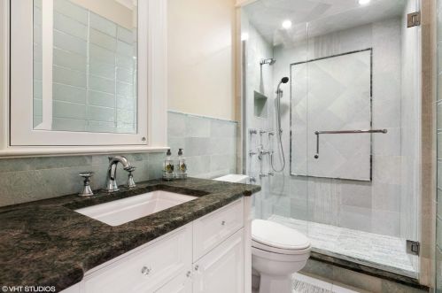 716 Schubert Ave, Chicago IL 60614-1247 exterior