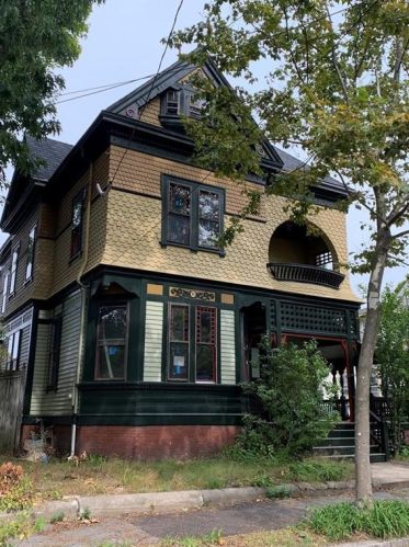 49 Princeton Ave, Providence, RI 02907-1419