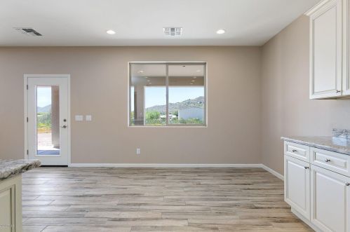 42510 10 Ave, Phoenix AZ 85086-0934 exterior