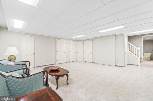 1901 Fallsmead Way, Rockville MD 20854-2640 exterior