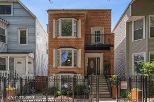 1847 Wellington Ave, Chicago, IL 60657-4034