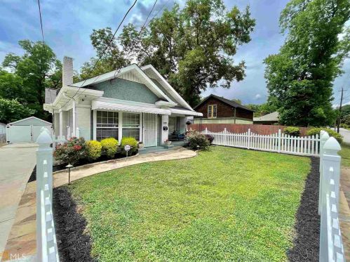 2527 Bayard St, Atlanta, GA 30344-2631