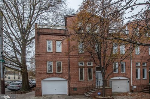 724 Leithgow St, Philadelphia, PA 19147-3115