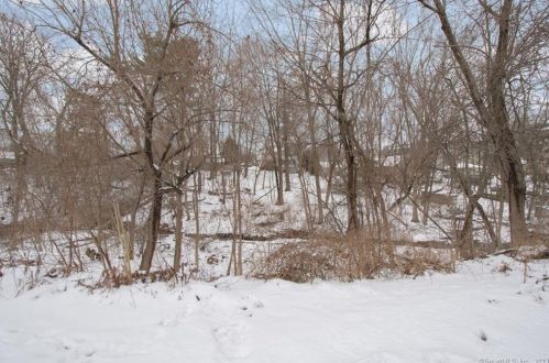 94 Hillcrest Ave, New Britain CT  06053-2539 exterior