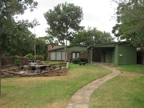 2419 Coffin St, Denison TX 75020-7209 exterior