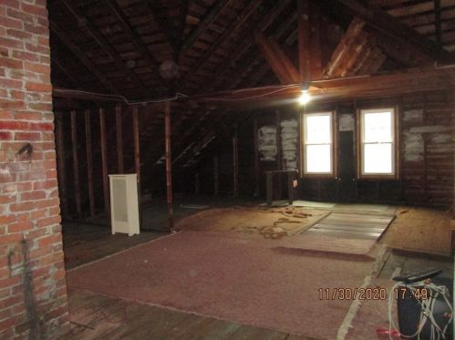 24 Henry Harris St, Chicopee MA 01020 exterior