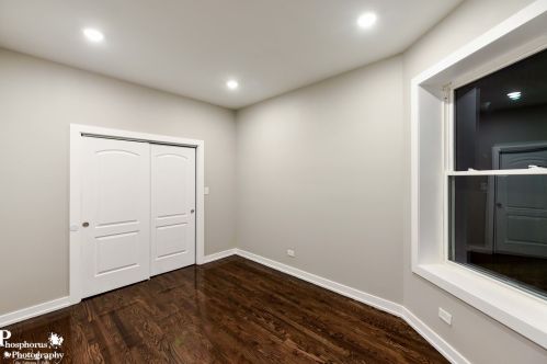 6229 Eberhart Ave, Chicago IL 60637-3318 exterior