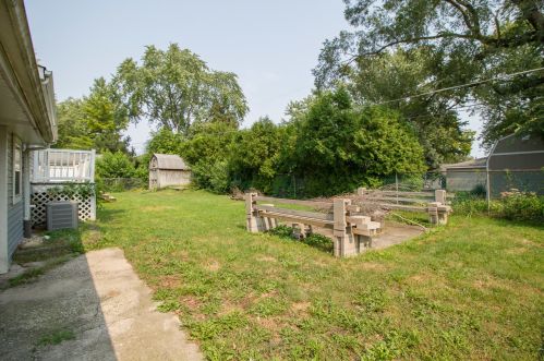 11825 Springfield Ave, Chicago IL 60803-4236 exterior