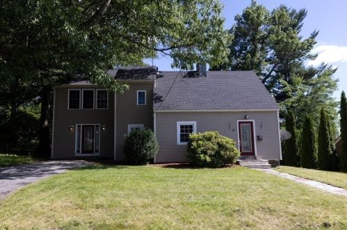 56 Fales St, Worcester, MA 01606-2007