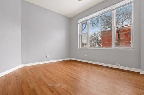 3436 Huron St, Chicago IL 60611-3043 exterior