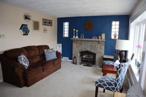 788 Camp Hollow Rd, Pittsburgh, PA 15122-3387