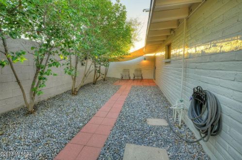 1302 Camino Seco, Tucson AZ 85710-1707 exterior