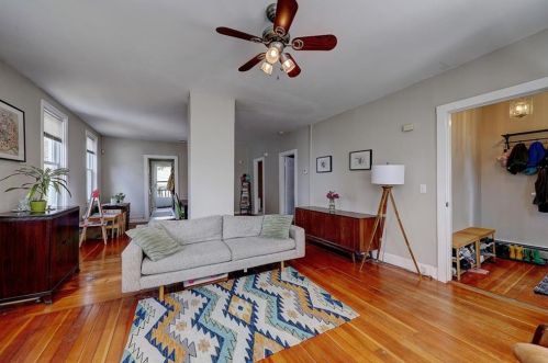 38 Royal St, Providence RI 02906-1830 exterior