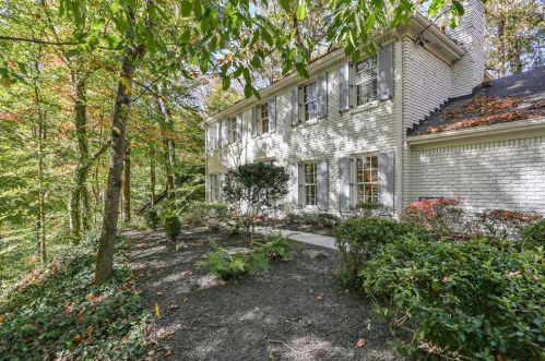 520 Forest Valley Rd, Atlanta GA  30342-2303 exterior