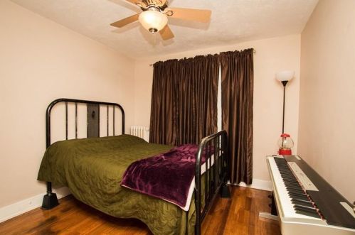 805 Brookline Blvd, Pittsburgh PA 15226-2003 exterior