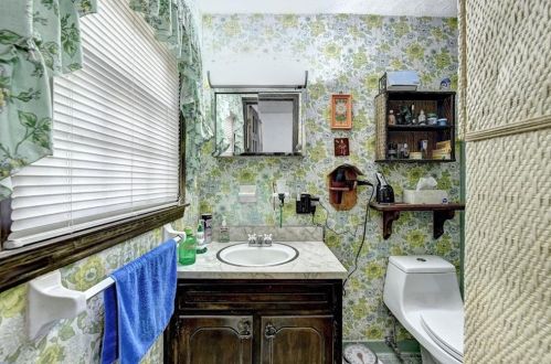 4596 Lenora Church Rd, Lithonia GA 30039-5626 exterior