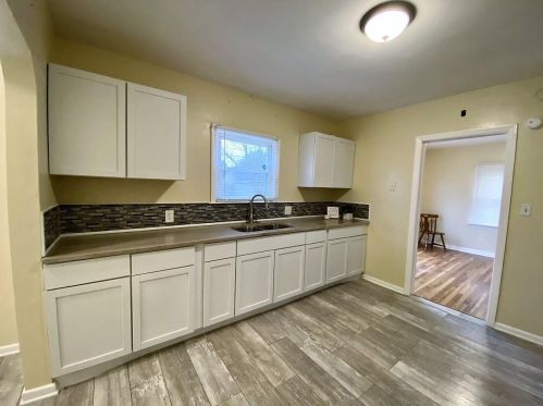 5764 40th St, Milwaukee WI  53221-3910 exterior