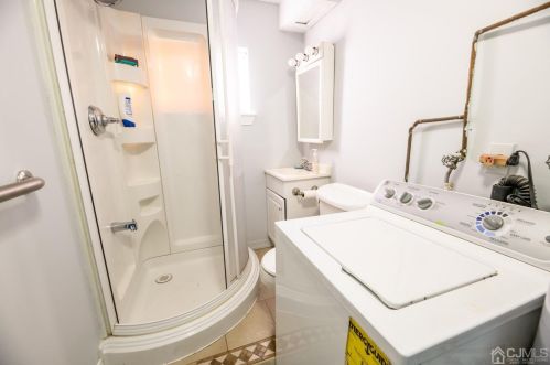 15 Sims Rd, Edison NJ 08817-3034 exterior