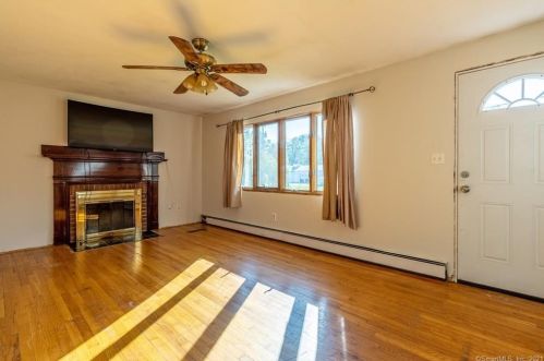 46 Francis Dr, Exeter, CT 06249-1509