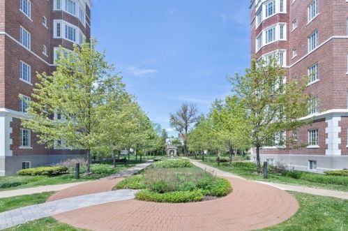 20 Chapel St, Brookline MA  02446-7458 exterior