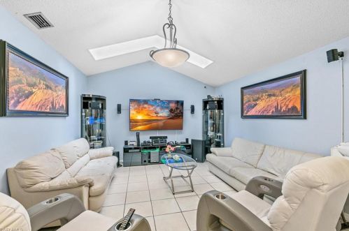 4742 Alhambra Cir, Naples FL 34103-3291 exterior