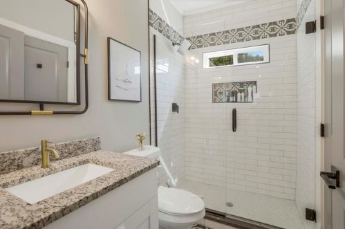 1863 Francis Ave, Atlanta GA  30318-2723 exterior