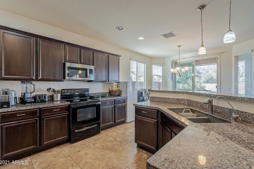 1930 Carson Rd, Phoenix AZ 85041-6614 exterior