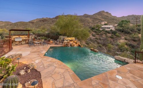 6201 Lost Canyon Dr, Tucson, AZ 85745-9637