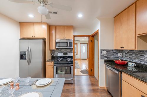 2612 12 Ave, Broadview IL 60153-1401 exterior