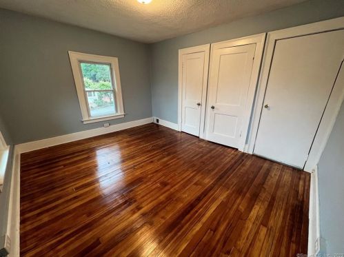 135 Autumn St, Manchester CT  06040-5519 exterior