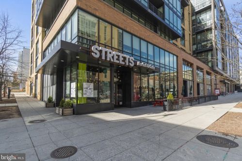 1390 V St, Washington DC  20020-7018 exterior