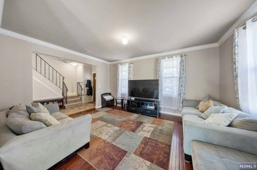 571 Kipp St, Teaneck NJ 07666-1648 exterior