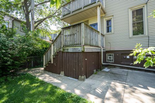 1518 Humboldt Ave, Milwaukee WI  53202-2110 exterior