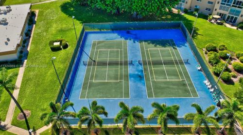 2620 1st Ct, Boynton Beach FL 33435-2000 exterior