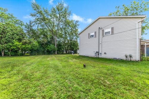 7581 12 St, Kalamazoo MI 49024-3892 exterior