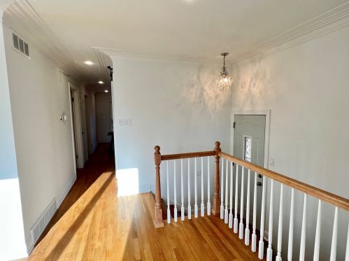 7823 Kilbourn Ave, Chicago IL 60646-5019 exterior