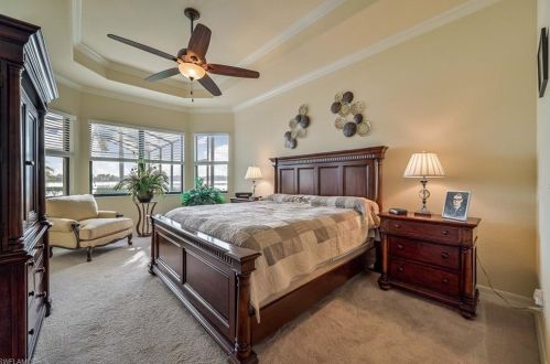 10130 Biscayne Bay Ln, Naples FL 34120-3754 exterior