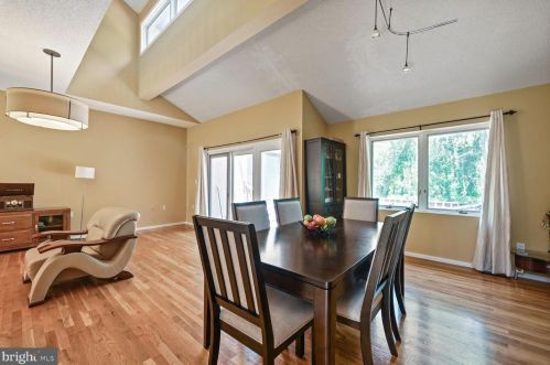 204 Sayre Dr, Princeton NJ 08540-5826 exterior