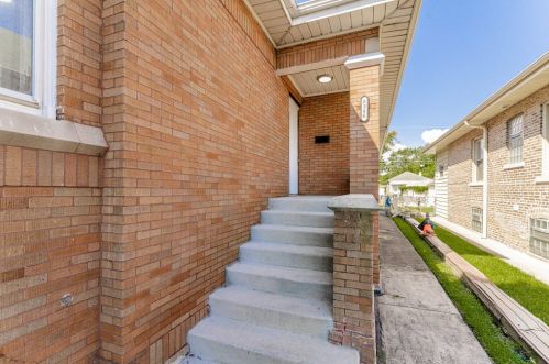 8346 Dante Ave, Chicago IL  60619-6510 exterior