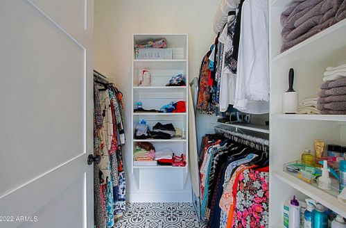 4226 42nd St, Phoenix AZ  85018-4208 exterior