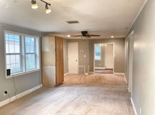 235 Live Oak Ave, Defuniak Springs FL  32435-2338 exterior