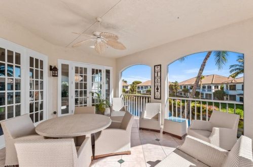 168 Colonade Cir, Naples FL 34103-8712 exterior