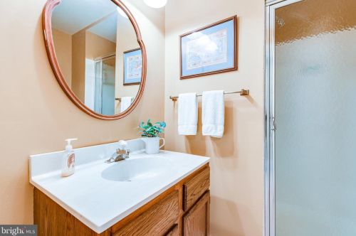 9003 Daum Ct, Springfield VA  22153-2453 exterior