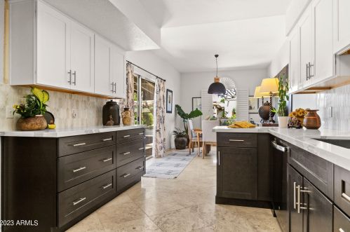 4312 28th Way, Phoenix AZ  85016-5811 exterior