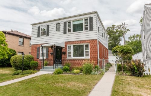 8918 Burleigh St, Milwaukee WI 53222-3630 exterior