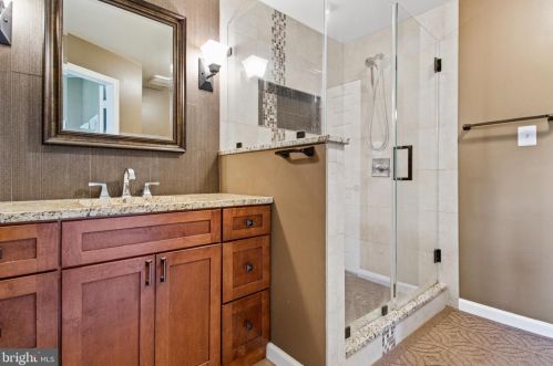 5940 Wescott Hills Way, Alexandria, VA 22315-4742