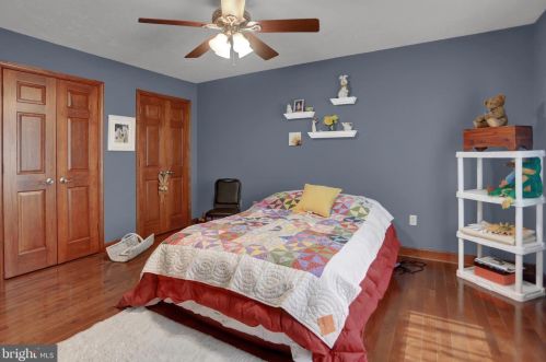 181 Primrose Ln, Hanover PA 17331-5211 exterior