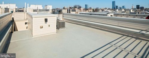 1304 20 St, Philadelphia PA 19140-5810 exterior