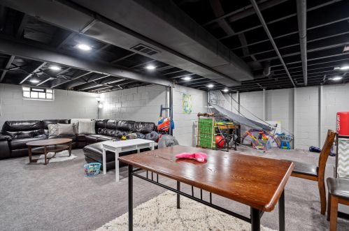 4644 47th St, Milwaukee WI  53220-4110 exterior