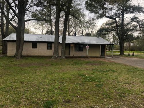 305 Railroad St, Terry, LA 71263-6709
